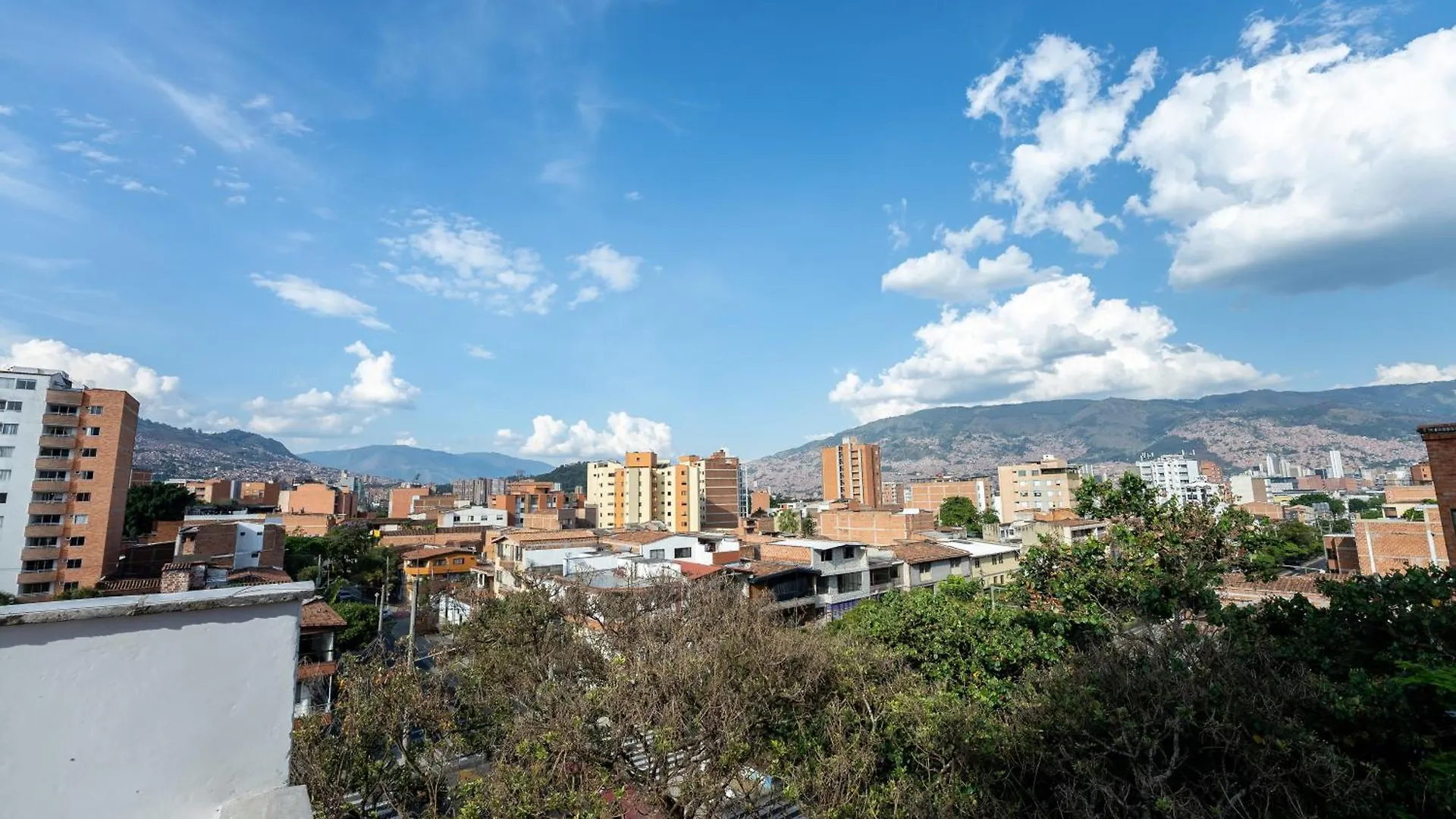 Hotel Coliving Tonchala Medellín Kolumbien