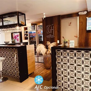 Laureles Lgh Hotel